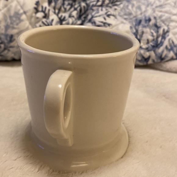 Black and white decorative mug with the capital letter N stamped on the bottom - Picture 4 of 12